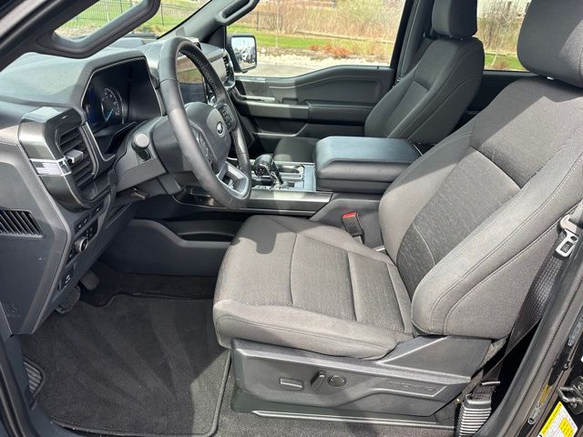 2023 Ford F-150 XLT Truck SuperCrew Cab