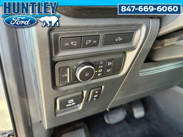 2021 Ford F-150 XLT Truck SuperCrew Cab