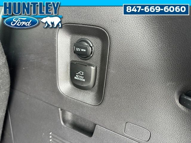2025 Kia Carnival SX Van Passenger Van