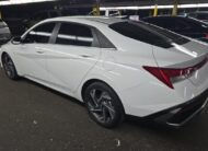 2025 Hyundai Elantra Limited Sedan