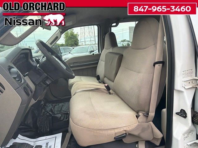 2008 Ford F-350 XL Truck Crew Cab