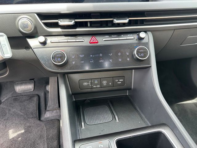 2025 Hyundai Sonata Hybrid Limited Sedan