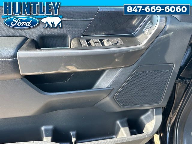 2022 Ford F-150 XLT Truck SuperCrew Cab