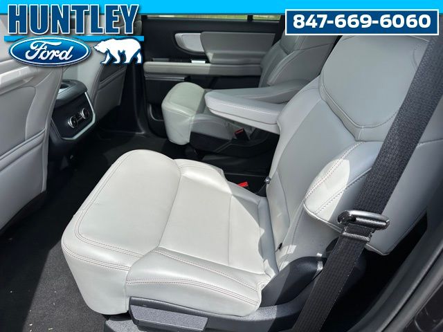 2025 Ford Expedition Active SUV