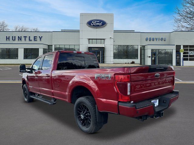 2022 Ford F-350 Lariat Truck Crew Cab