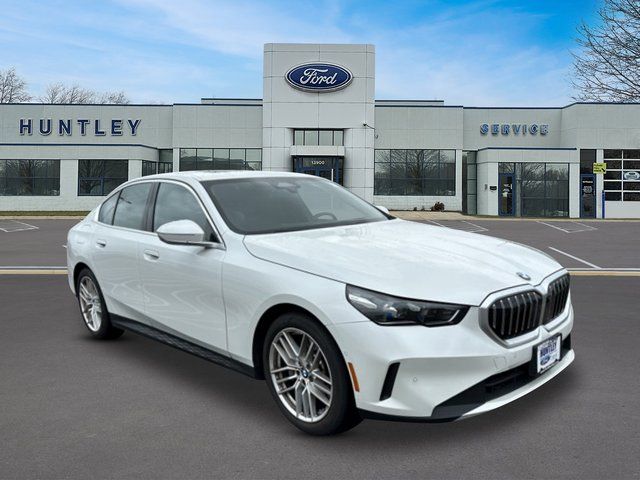 2025 BMW 530i 530i xDrive Sedan