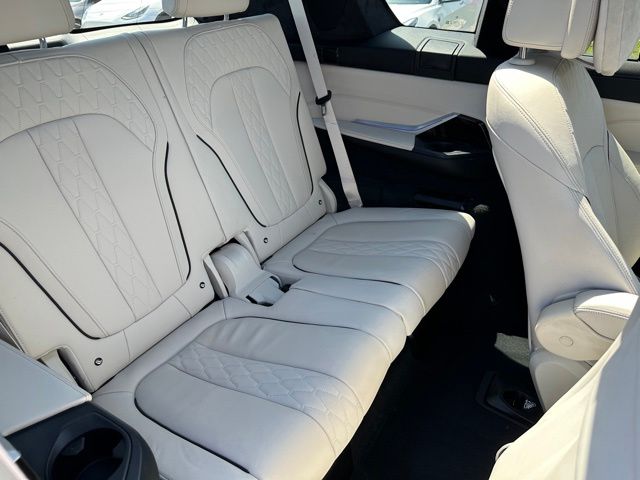 2021 BMW X7 M50i SUV