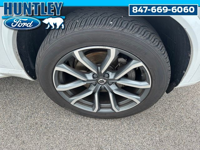 2018 Volvo XC90 T5 Momentum SUV