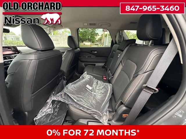 2026 Nissan Pathfinder SL SUV