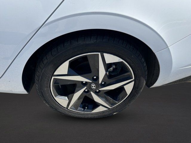 2023 Hyundai Elantra HEV Limited Sedan