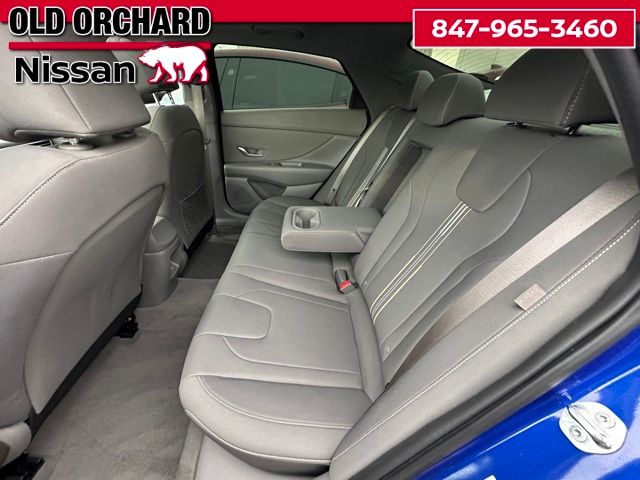 2025 Hyundai Elantra SEL Convenience Sedan