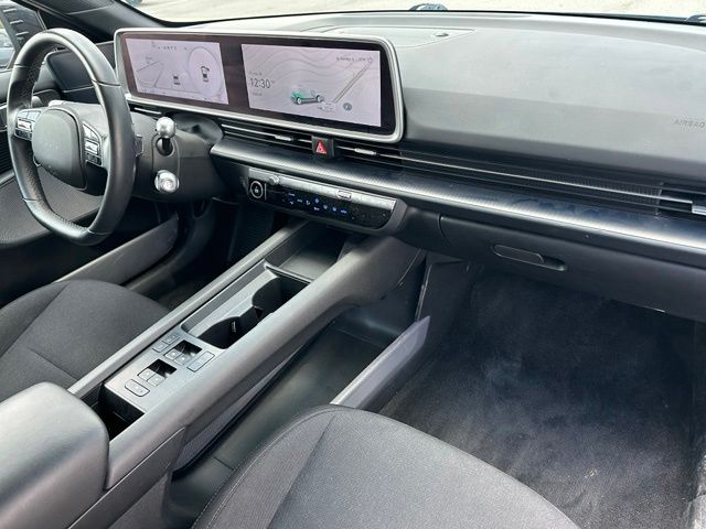 2024 Hyundai IONIQ 6 SE Sedan