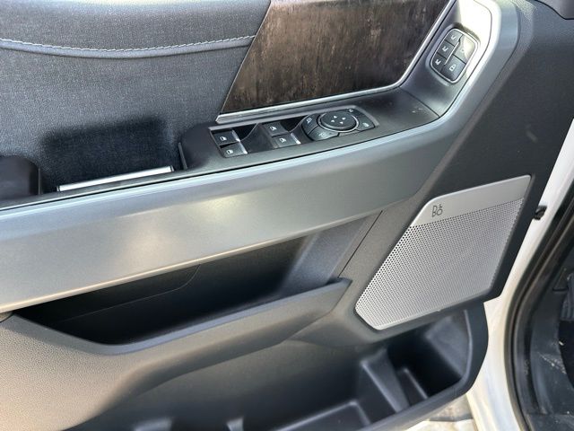 2023 Ford F-150 Lariat Truck SuperCrew Cab
