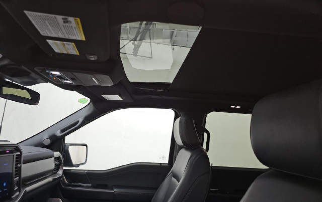 2025 Ford F-150 Lariat Truck SuperCrew Cab