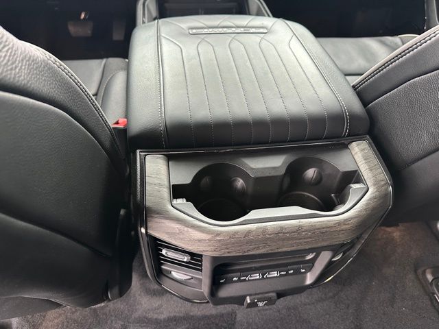 2025 Ram 1500 Limited Truck Crew Cab