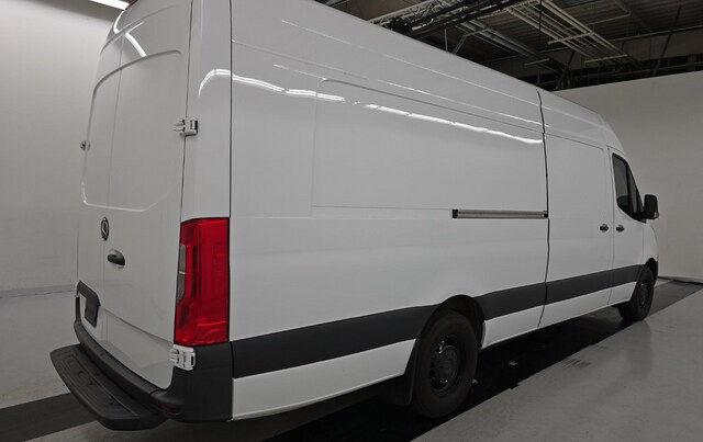 2024 Mercedes-Benz Sprinter 2500 Cargo 170 WB Van