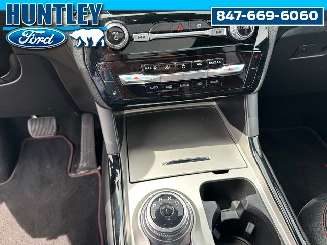 2023 Ford Explorer ST-Line SUV