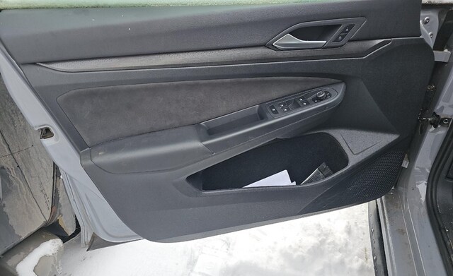 2023 Volkswagen Golf GTI 2.0T SE Hatchback