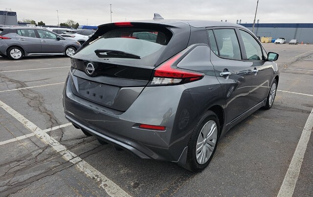 2025 Nissan LEAF S Hatchback