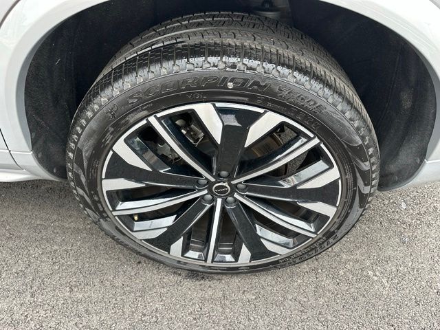 2025 Volvo XC90 B6 Plus 7-Seater SUV