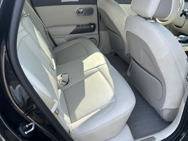 2025 Genesis GV60 Advanced SUV