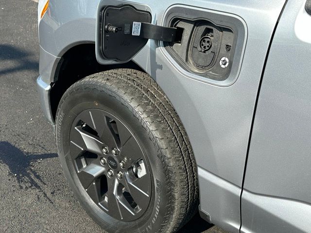 2023 Ford F-150 Lightning XLT Truck SuperCrew Cab