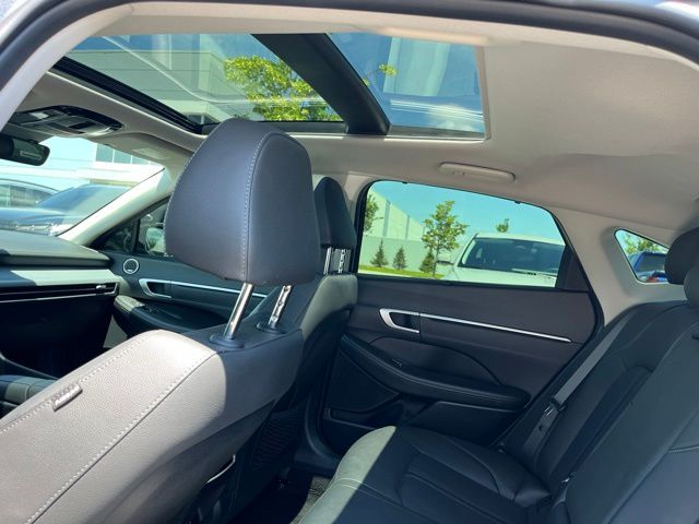 2024 Hyundai Sonata Hybrid Limited Sedan