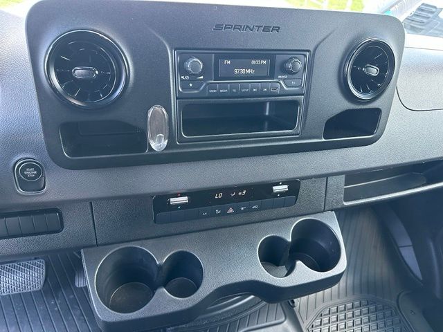 2024 Mercedes-Benz Sprinter 2500 Crew 144 WB Van