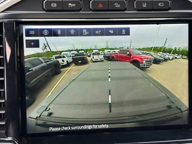 2022 Ford F-250 Lariat Truck Crew Cab