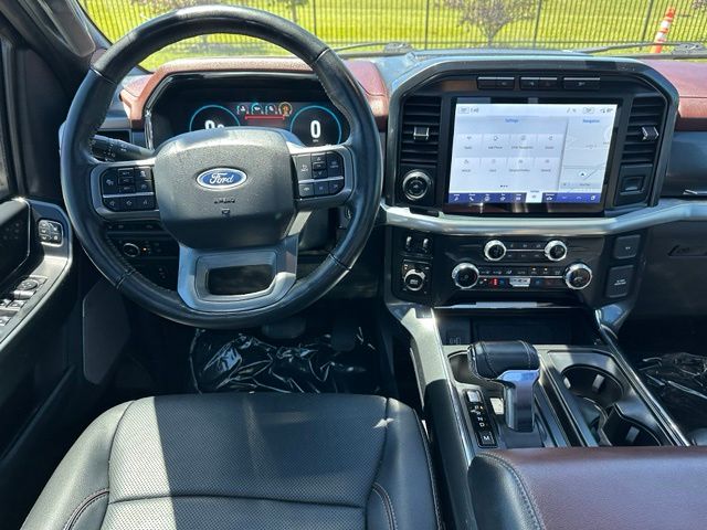 2022 Ford F-150 Lariat Truck SuperCrew Cab