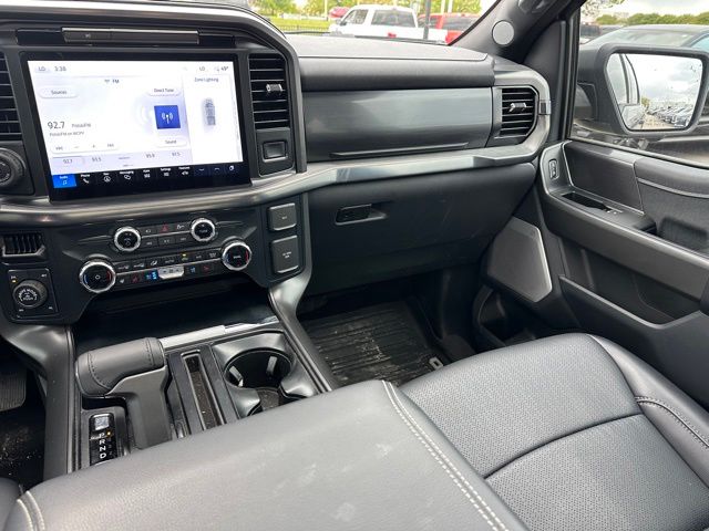 2025 Ford F-150 Lariat Truck SuperCrew Cab