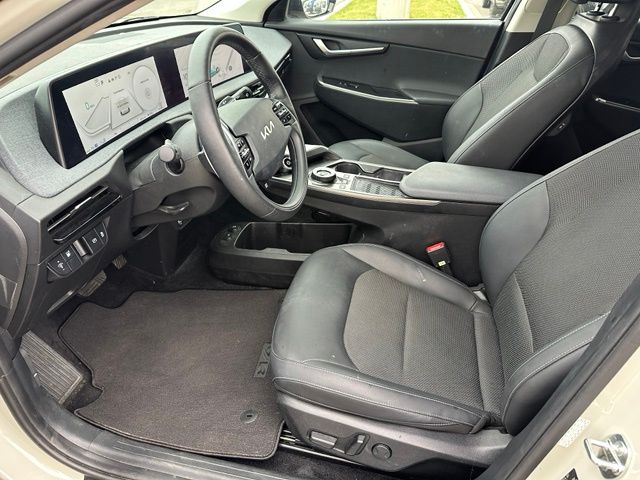 2024 Kia EV6 Light SUV