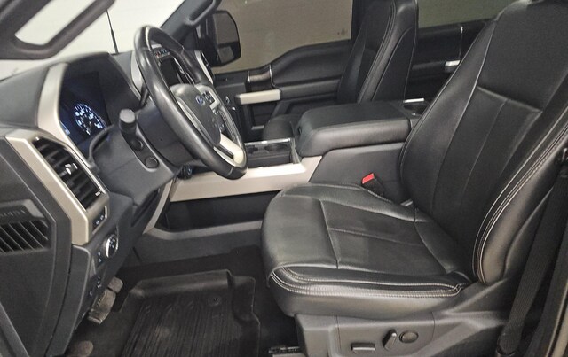 2022 Ford F-250 Lariat Truck Crew Cab