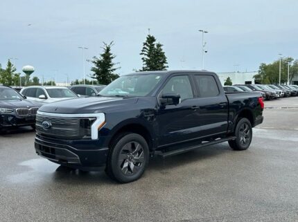 2023 Ford F-150 Lightning Lariat Truck SuperCrew Cab