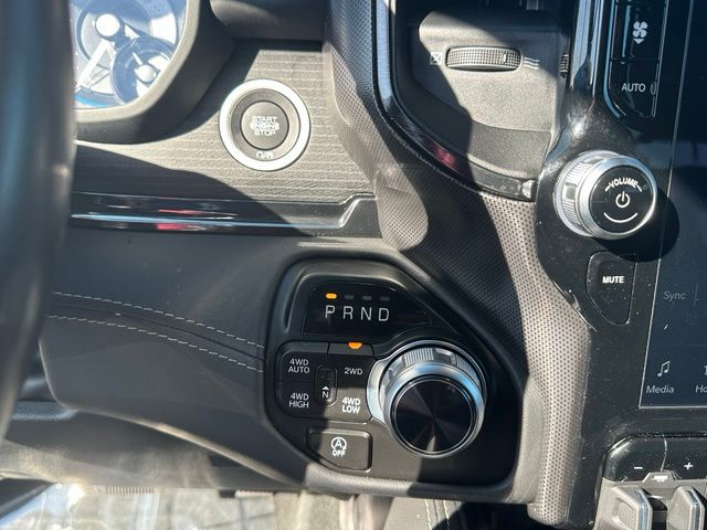 2022 Ram 1500 Limited Truck Crew Cab