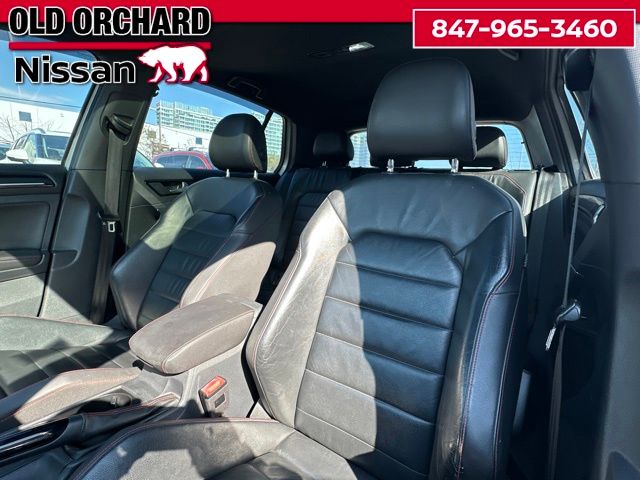 2015 Volkswagen Golf GTI 2.0T SE Hatchback