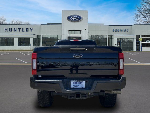 2021 Ford F-250 Lariat Truck Crew Cab