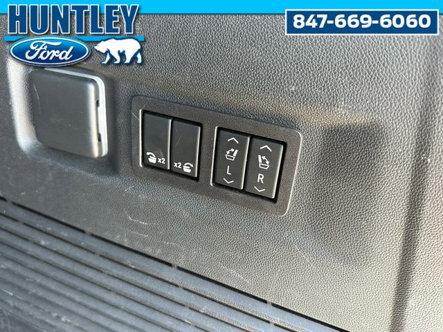 2023 GMC Yukon Denali Ultimate SUV