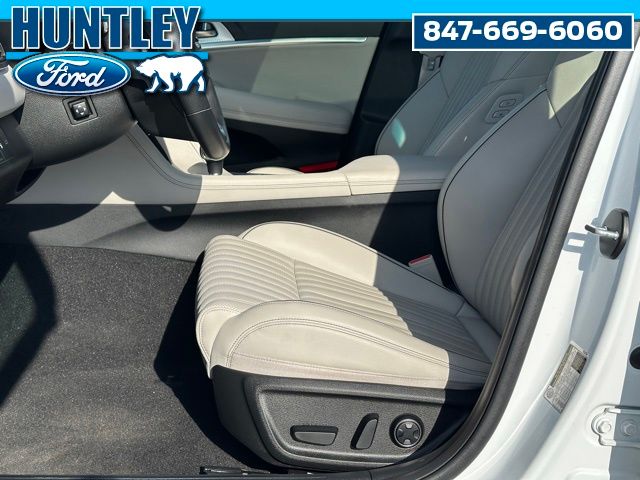 2023 Genesis G70 2.0T Sedan