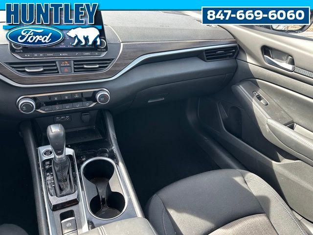 2024 Nissan Altima 2.5 SV Sedan