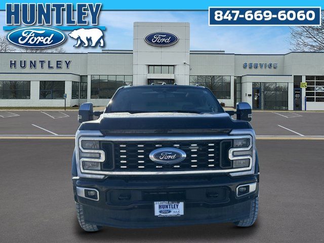 2025 Ford F-450 Platinum Truck Crew Cab