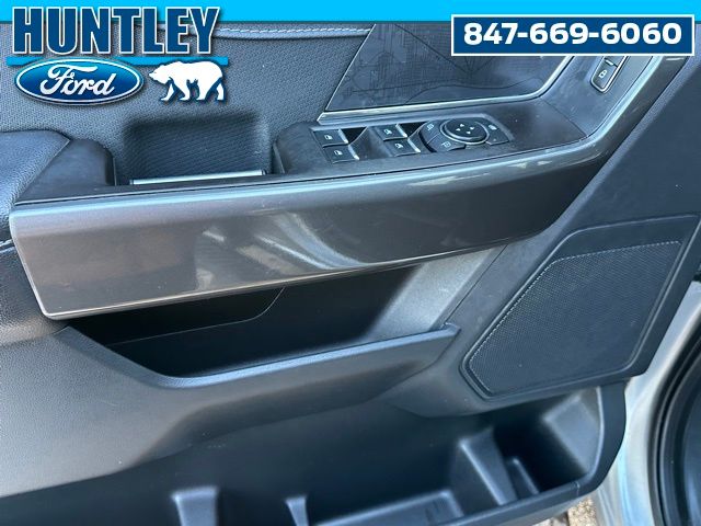 2023 Ford F-150 XLT Truck SuperCrew Cab