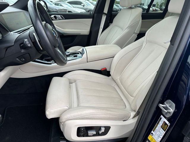 2022 BMW X5 M50i SUV