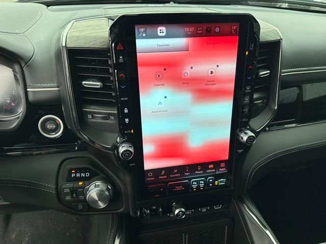 2025 Ram 1500 Limited Truck Crew Cab