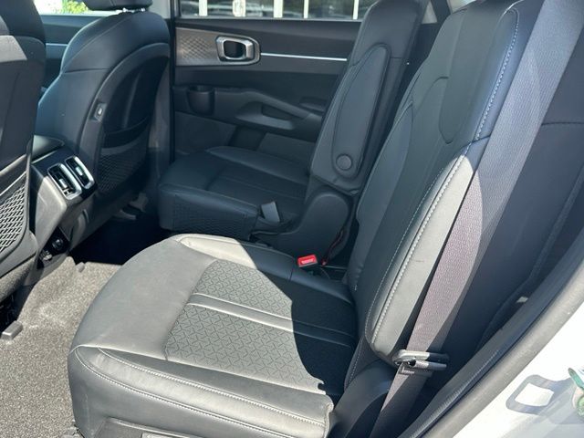 2023 Kia Sorento Hybrid EX SUV
