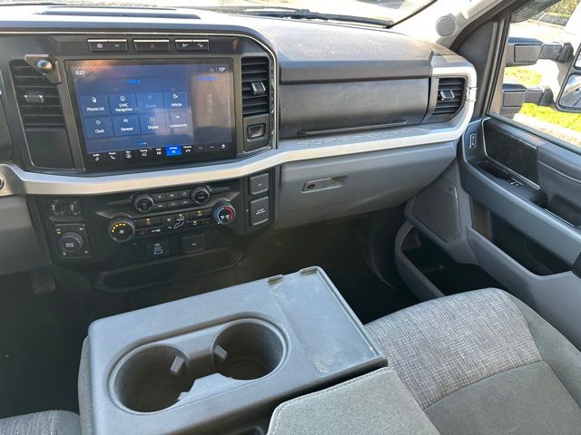 2023 Ford F-250 XLT Truck Crew Cab