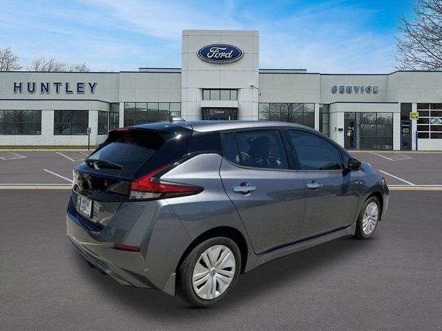 2025 Nissan LEAF S Hatchback