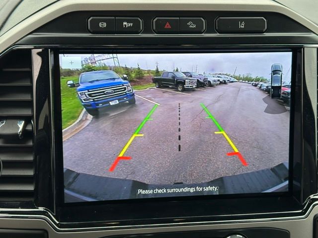 2022 Ford F-250 Lariat Truck Crew Cab