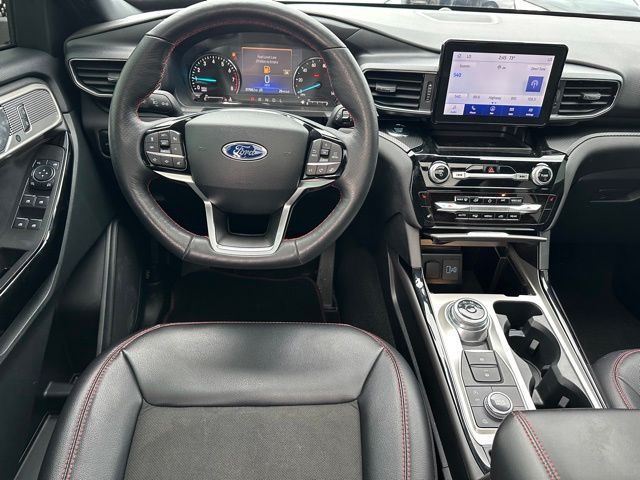 2024 Ford Explorer ST-Line SUV