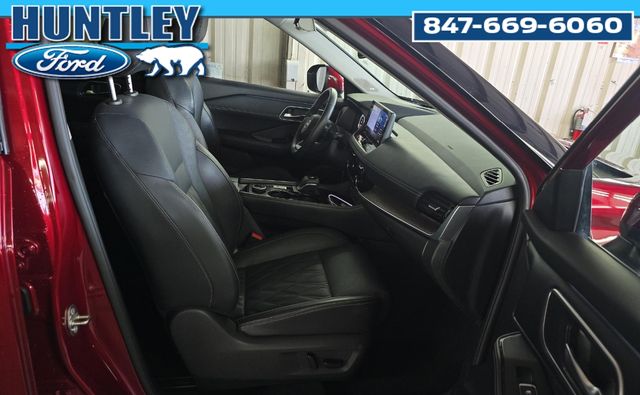 2024 Nissan Rogue Platinum SUV